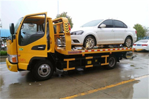 雨城区附近拖车救援24小时服务热线
